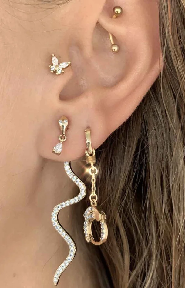 Boucle d’oreille – Baby menottes – Laiton doré or 1 micron