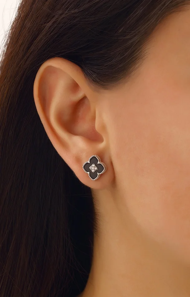 Boucles d’oreilles argentées en trèfle – Zircons & nacre – Noir