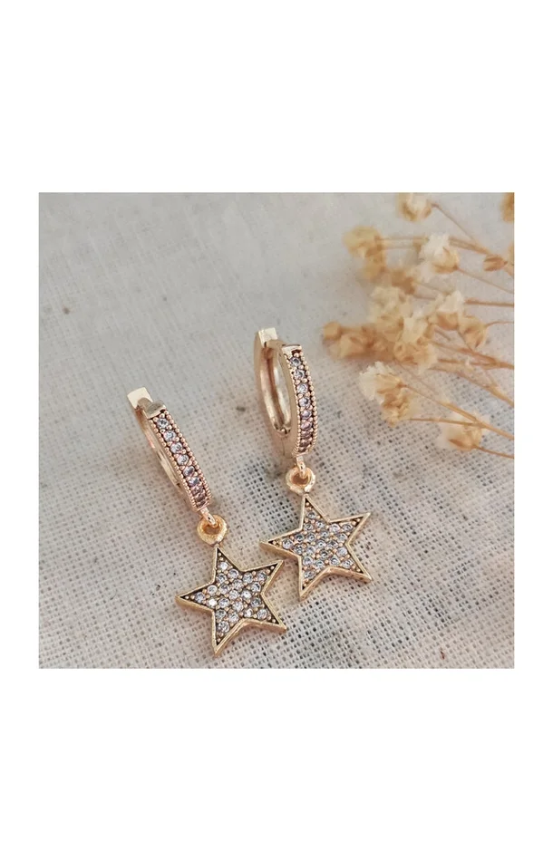 Boucles d’oreilles pendantes en étoile – Laiton doré, plaqué or & pierres de zircon