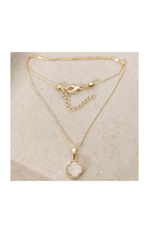 Collier trèfle – Laiton plaqué or & perle nacre
